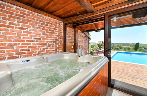 Kapela House | Amazing home in Nova Diklenica with sauna