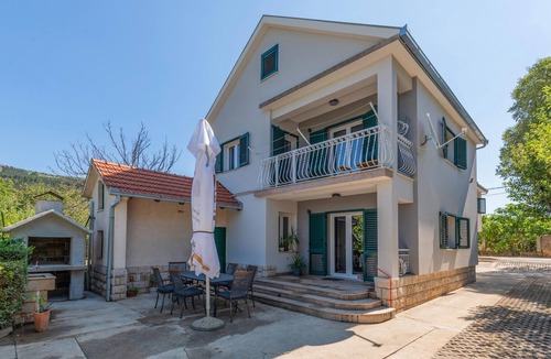 Donji Prolozac House | Amazing home in Prolozac Donji