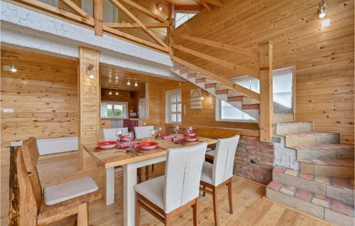 Novi Marof House | Amazing Home In Jelenscak With Sauna