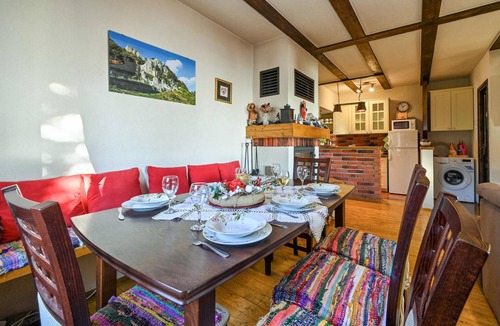 Kalnik House | Amazing home in Kalnik with sauna