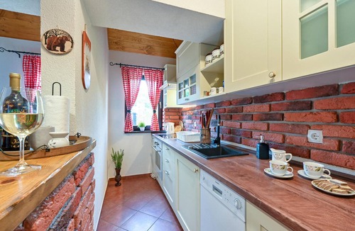 Kalnik House | Amazing home in Kalnik with sauna