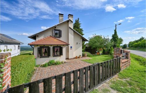 Kalnik House | Amazing Home In Kalnik With Sauna