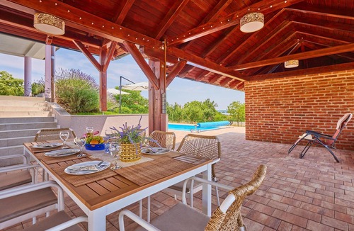 Krizevci House | Amazing home in Krizevci