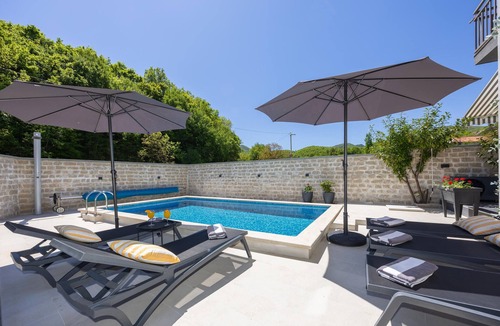 Citluk House | Amazing home in Lucane