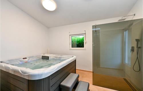 Majerje House | Amazing Home In Majerje With Sauna