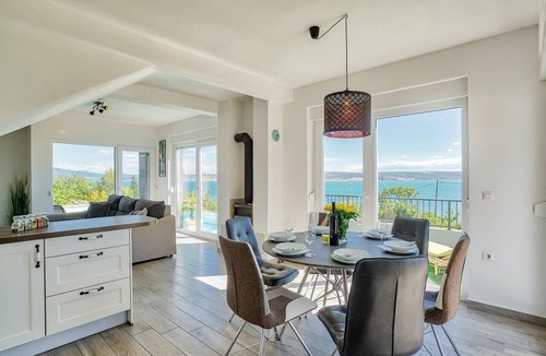 Maslenica House | Amazing home in Maslenica with private swimming pool, can be inside or outside