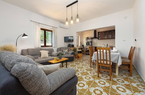 Obrovac House | Amazing home in Muskovci