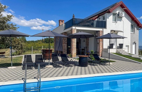 Pleternica House | Amazing home in Pleternica