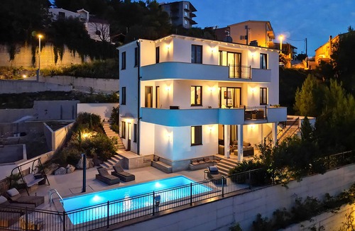 Podstrana House | Amazing home in Podstrana