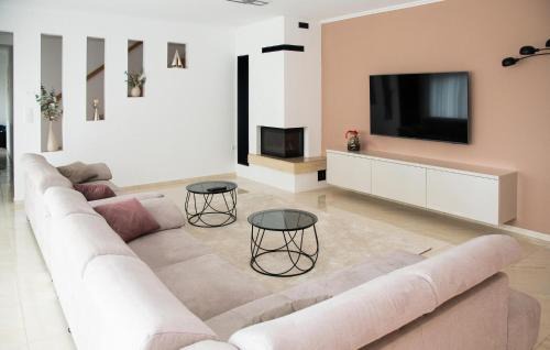 Smrika House | Amazing Home In Smrika With Sauna