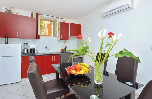 Split House | Amazing home in Split with private swimming pool, can be inside or outside