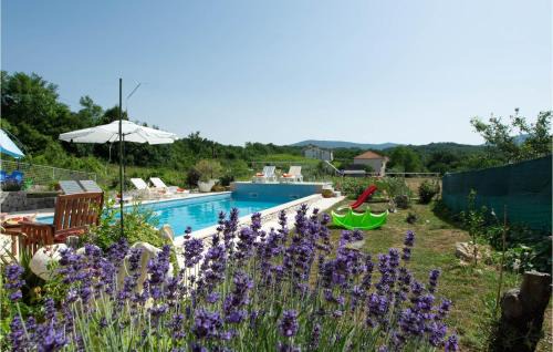Suhac House | Amazing Home In Suhac