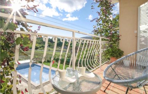Suhac House | Amazing Home In Suhac