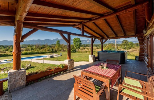 Lovinac House | Amazing home in Sveti Rok