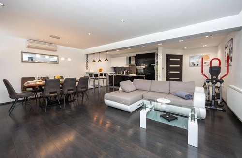 Trilj House | Amazing home in Trilj