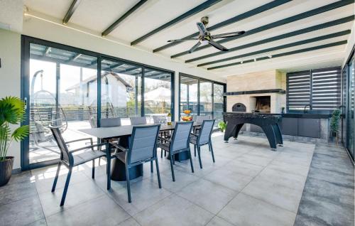 Tusilovic House | Amazing Home In Tusilovic With Sauna