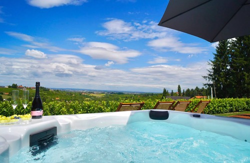 Sveti Ilija House | Amazing home in Varazdin Breg with sauna
