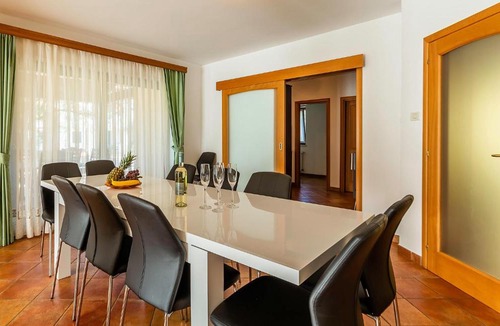 Banjole House | Amazing home in Volme with 8 Bedrooms, Sauna and WiFi
