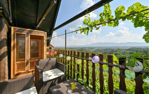 Klenovnik House | Amazing Home In Vukovoj With Sauna