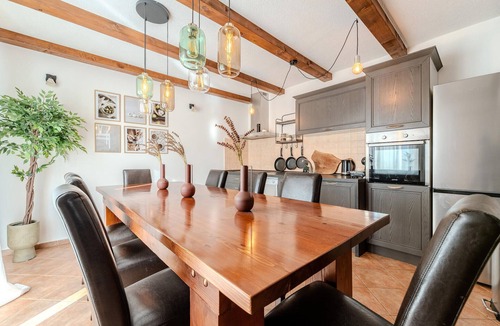 Benkovac House | Amazing home in Zagrad