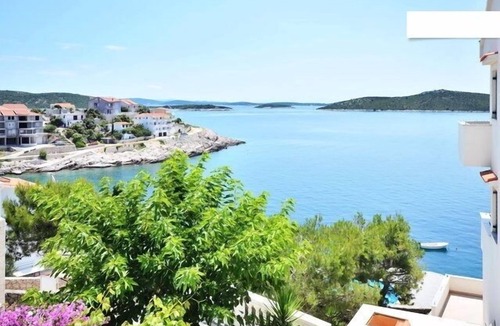 Sevid House | AMAZING SEAVIEW VILLA WITH PRIVATE POOL AND PRIVATE BEACH - SAFE&FREE