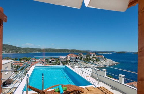 Sevid House | AMAZING SEAVIEW VILLA WITH PRIVATE POOL AND PRIVATE BEACH - SAFE&FREE