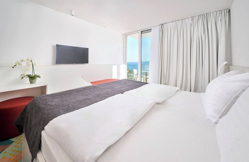 Novi Vinodolski Hotel | Aminess Vival Lišanj Family Hotel