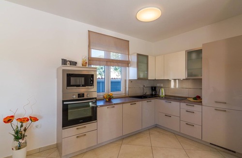 Divsici Villa | An elegant villa with private pool in Istria with countryside ambiance, enjoyable furnishing and eye-catching decoration.