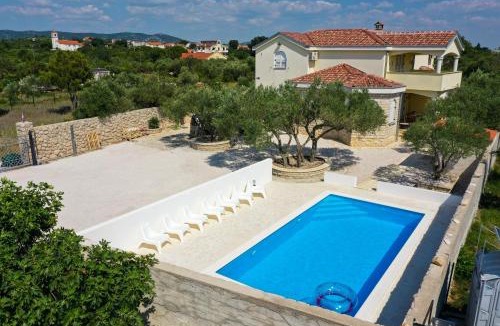 Drage Villa | Anna