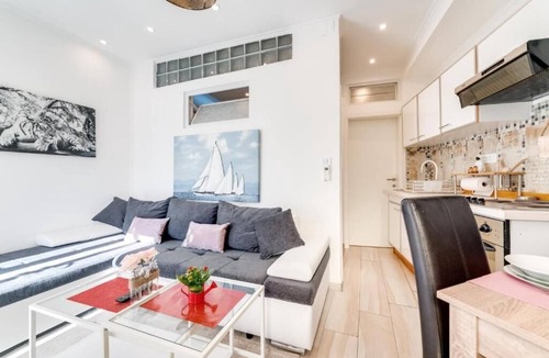 Bakar Apartment | Antigona