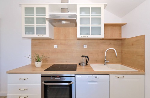 Puljane House | Antona vacation home with pool, balcony and terrace - Antona