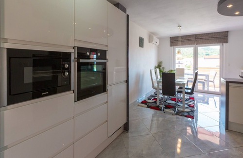 Klenovica Apartment | Apartment Black@white (10726-A1) - Klenovica (Novi Vinodolski)