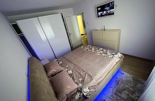 Botosani Apartment | Apartament cu 3 camere De Lux aproape de Cornisa Aquapark vizavi de Carrefour
