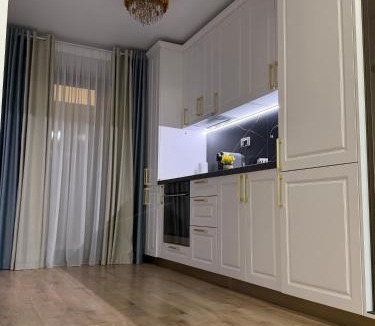 Nord-Est Apartment | Apartament de Lux cu Terasă la Lac Rediu La 5 Minute de Moldova Mall