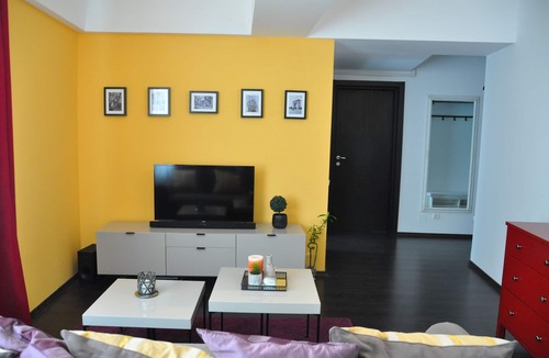 Sector 5 Apartment | Apartament in bloc la 2km de Casa Poporului
