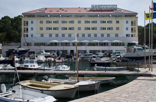 Makarska Old Town Hotel | Aparthotel Miramare