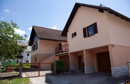 Cezsoca Apartment | Apartma Lesjak 1