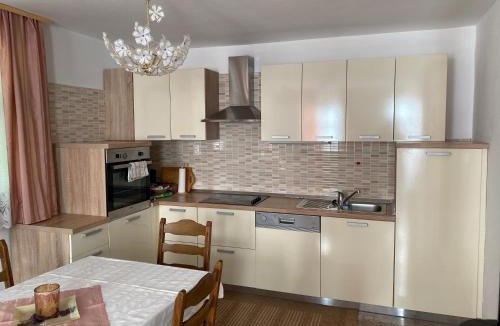 Trebnje Apartment | Apartma Medvedjek