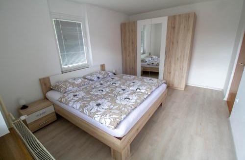 Hrib pri Hinjah Apartment | Apartma pri Klari