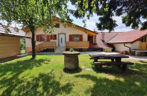 Cerklje ob Krki Apartment | Apartma Vid with a wonderful view.