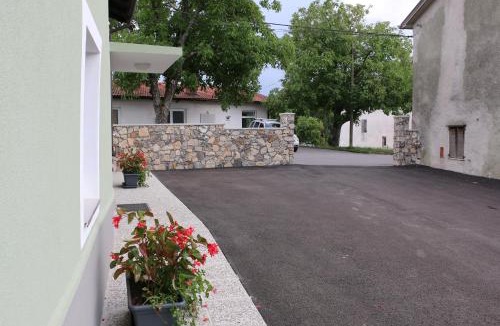 Podgorje Apartment | Apartmaji Lukovi