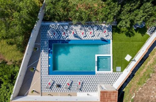 Donje Rastane Apartment | Apartman David s bazenom i jakuzijem
