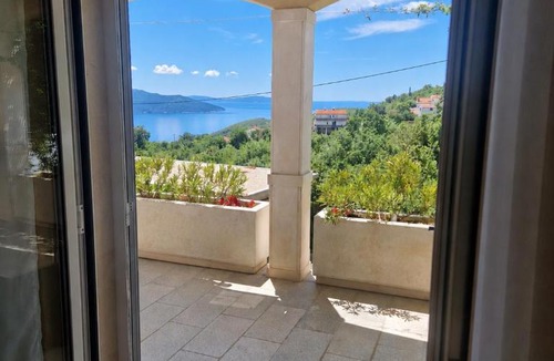 Sveta Jelena Apartment | Apartman EN