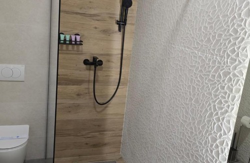 Osijek Apartment | Apartman FIŠBAH 6 self CHECK-IN, FREE PRIVATE PARKING