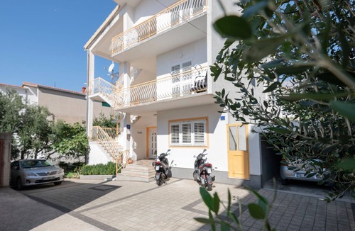 Bidol Apartment | Apartman Fortuna pool-Makarska by Villas Guide