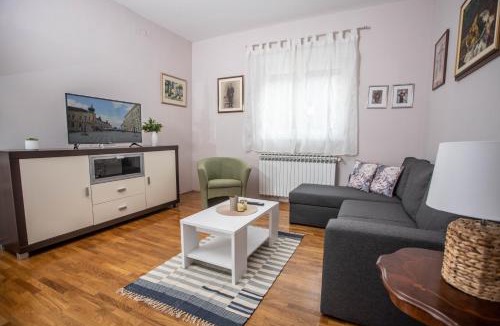 Vinkovci Apartment | Apartman Gundulić