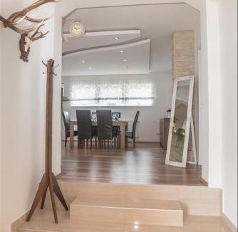 Cazma Apartment | Apartman Hubertus 5*
