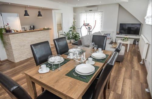 Cazma Apartment | Apartman Hubertus 5*