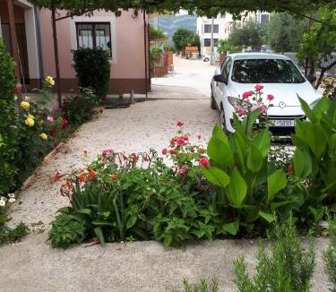 Kastel Stafilic Apartment | Apartman Laura