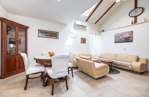 Risika Apartment | Apartman Laura-Risika
